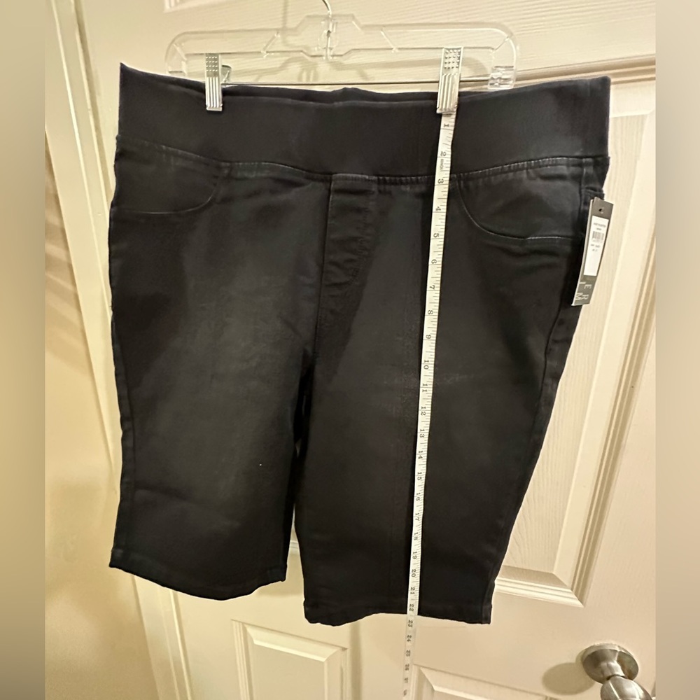 Size 18 Bermuda shorts